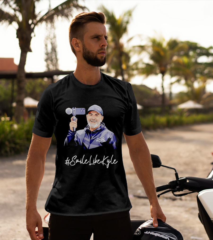 #SmileLikeKyle RIP Memorial Vlogger 720 T-Shirt