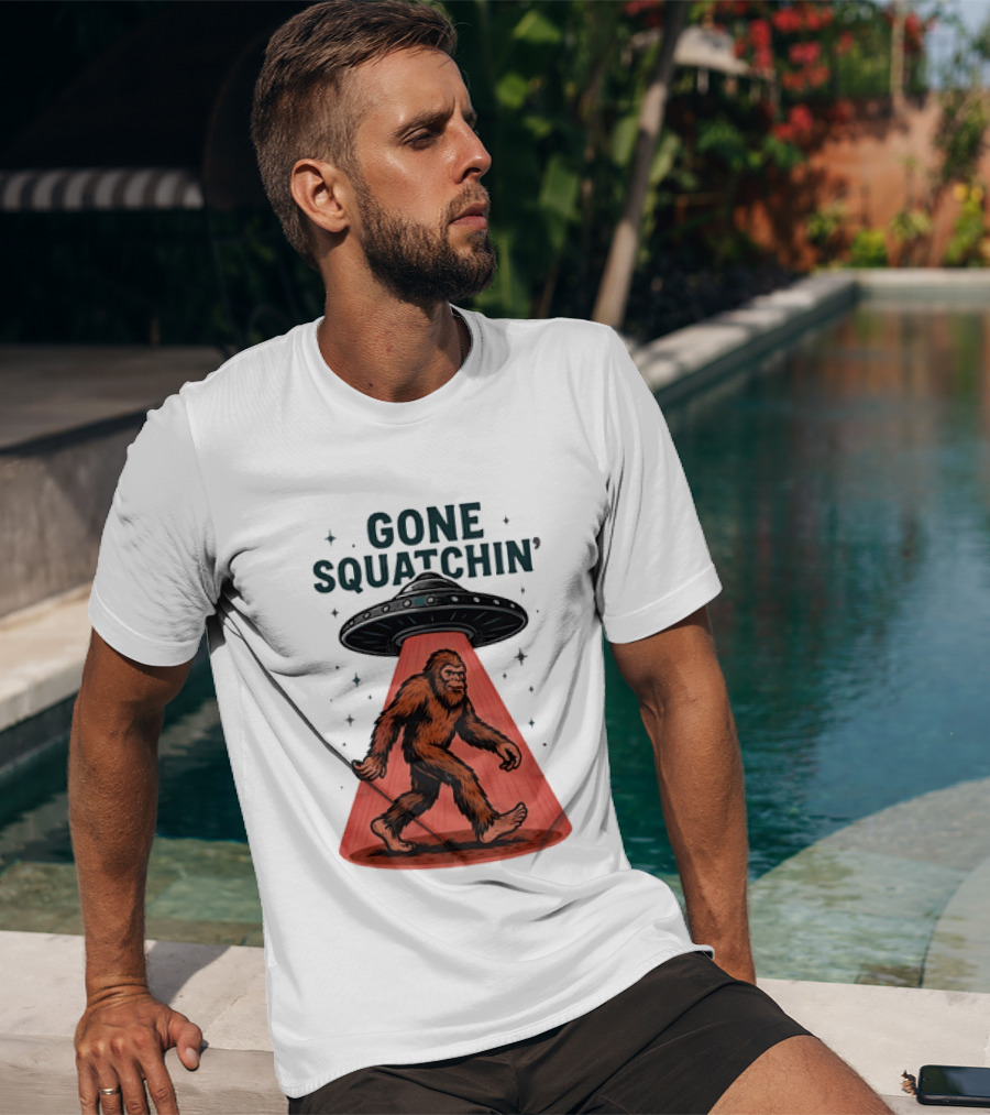 Gone Squatchin' Bigfoot Sasquatch UFO Abduction Beam T-Shirt