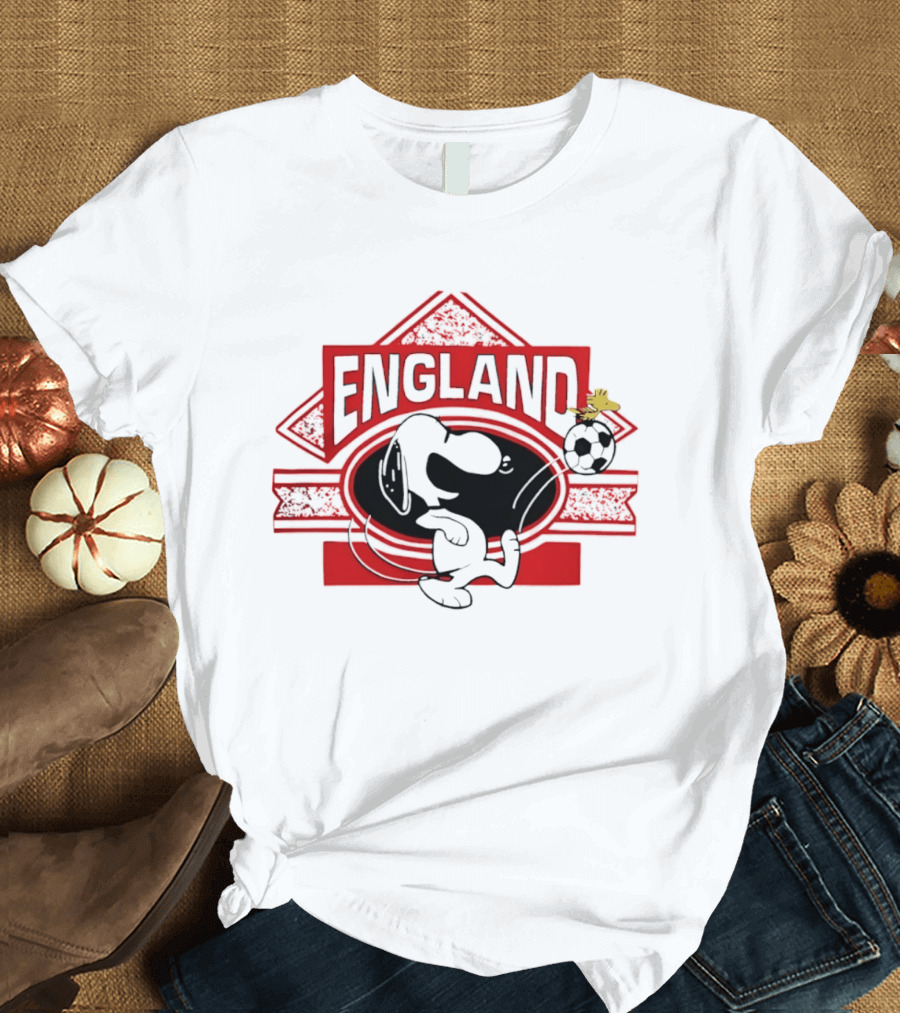 Snoopy Woodstock Peanuts England Soccer Football Collaboration T-Shirt