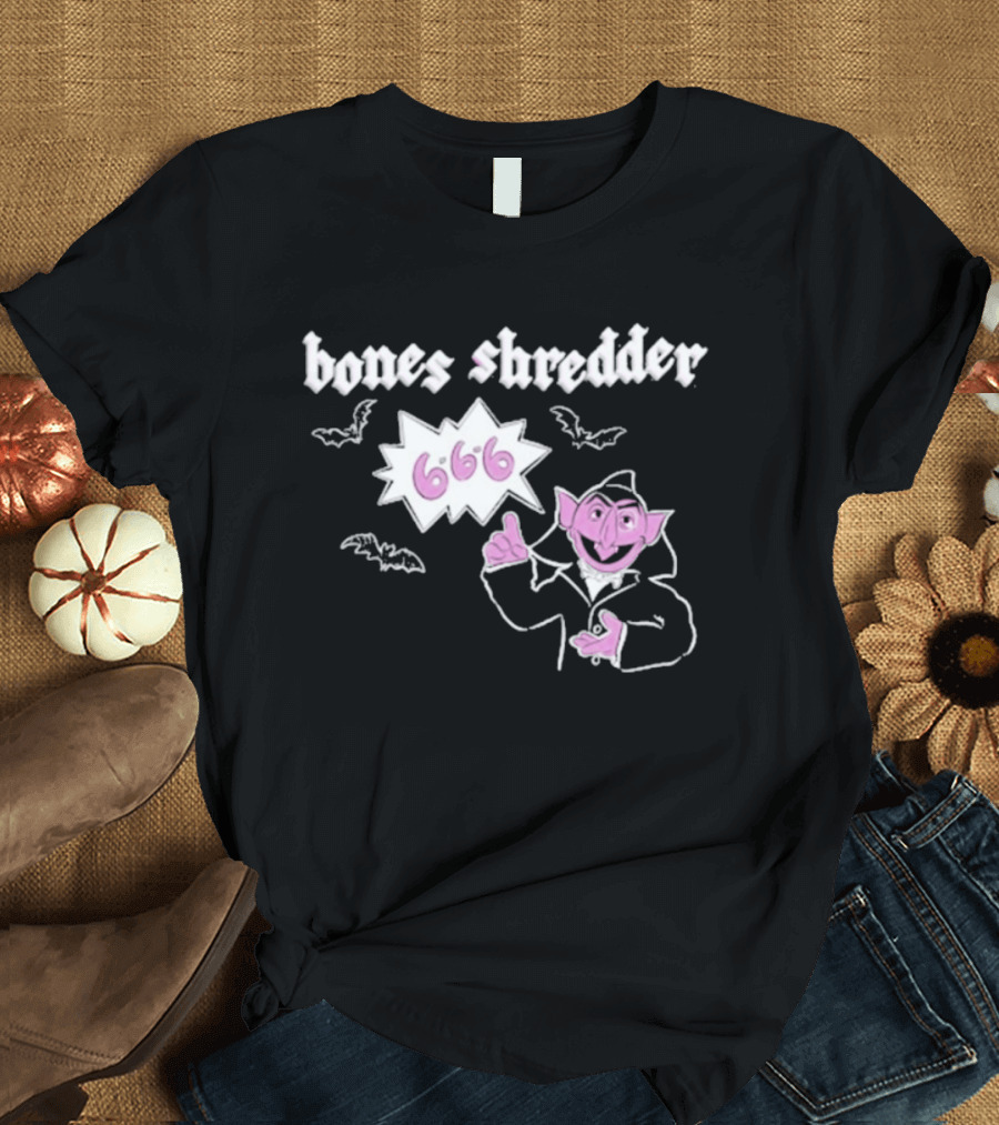 Bones Shredder Vampire Count 666 Halloween Bats T-Shirt
