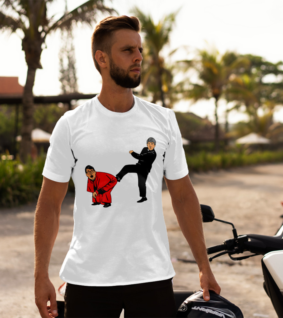 Kicking Random Man Up The Arse Funny Comic Scene T-Shirt