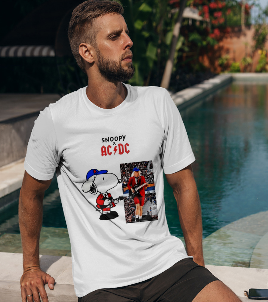 Snoopy Peanuts AC DC Angus Young Rock Concert T-Shirt