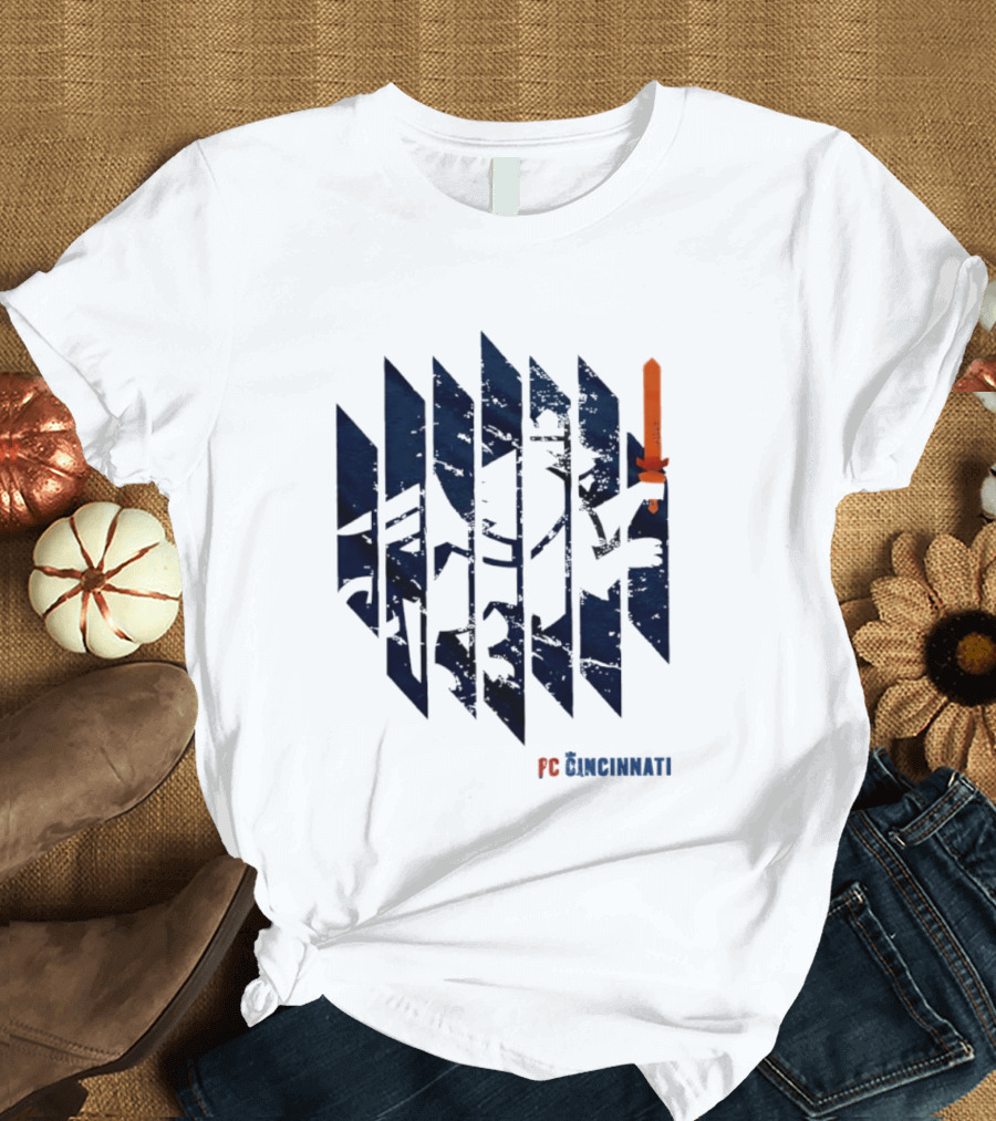 FC Cincinnati Sheared Lion Football Fans Iconic Bold Striped Image T-Shirt