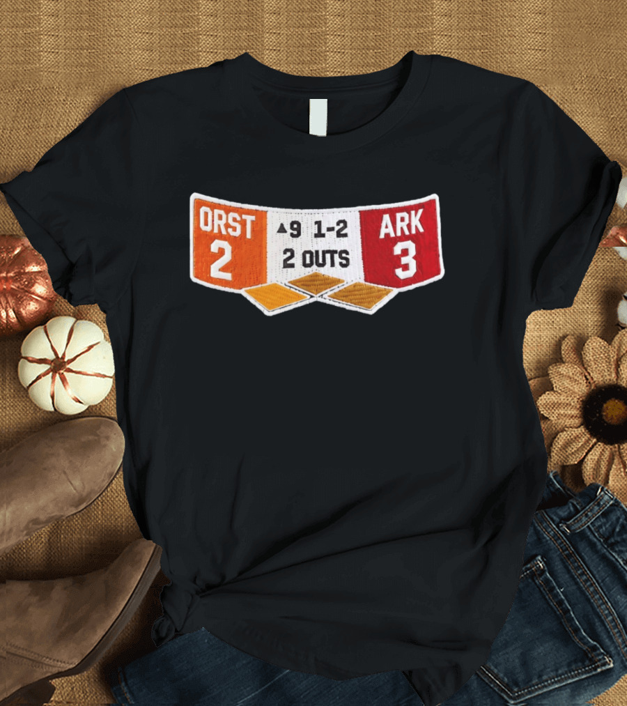 Oregon State Beavers 2 Arkansas Razorbacks 3 Score 2 Outs Bottom Ninth Inning T-Shirt