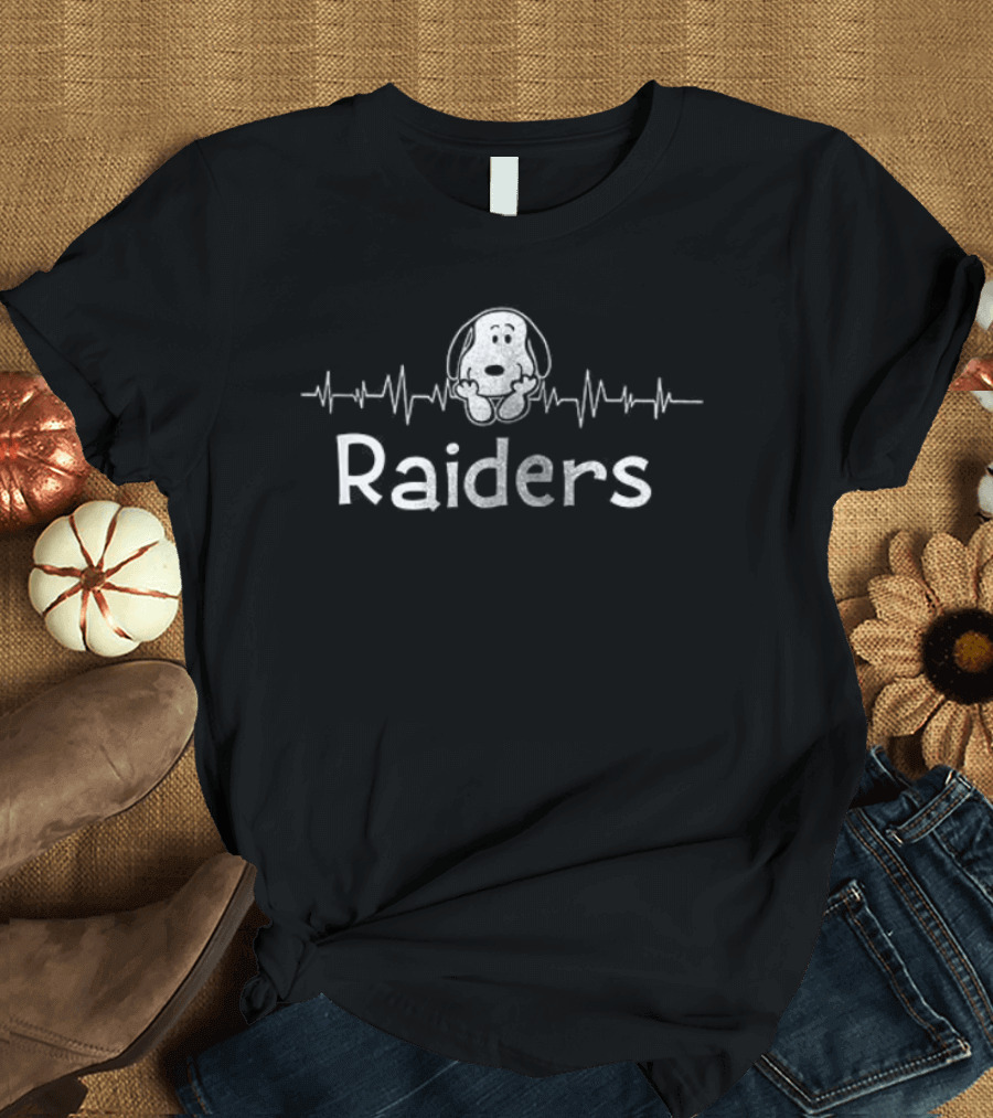 Las Vegas Raiders Peanuts Snoopy Nurse Love T-Shirt