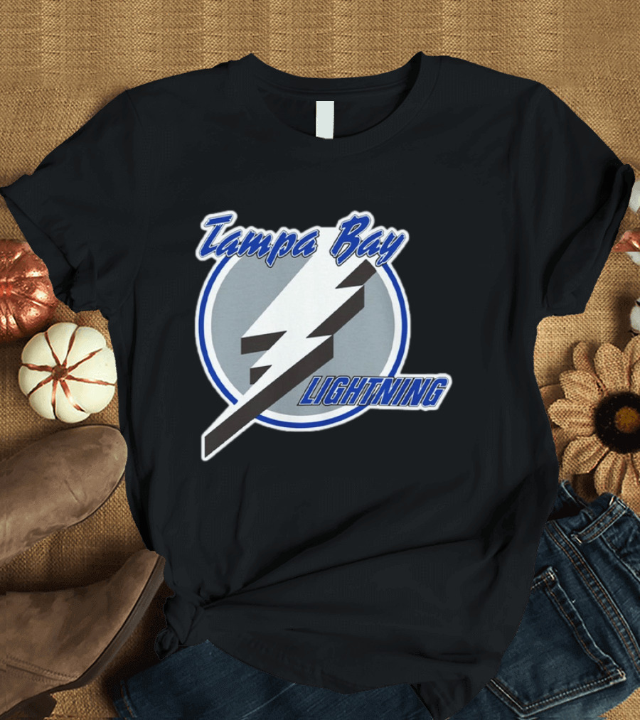 Tampa Bay Lightning 90s Vintage Style Retro Classic NHL Team T-Shirt