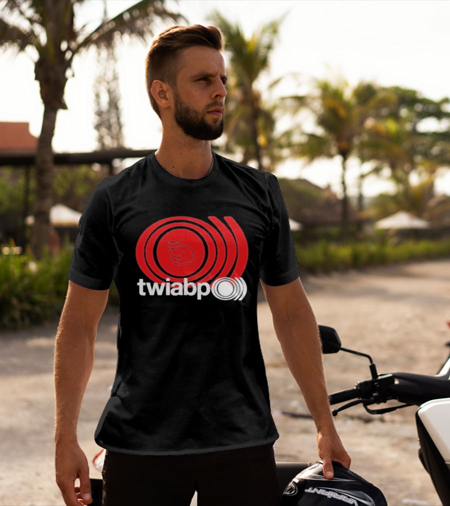 Twiabp Sunn Rip Cat In Red Concentric Circle T-Shirt