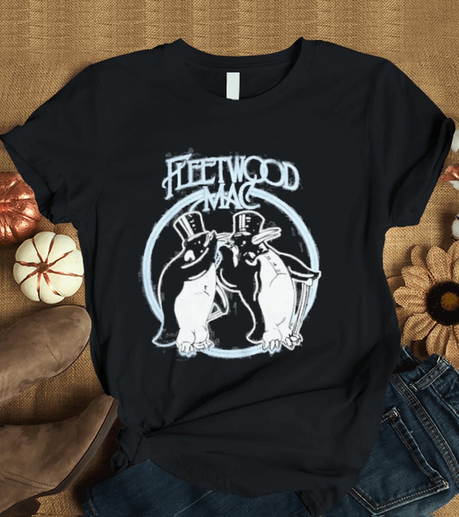 Ginny Miller Antonia Gentry Ginny And Georgia Fleetwood Mac T-Shirt