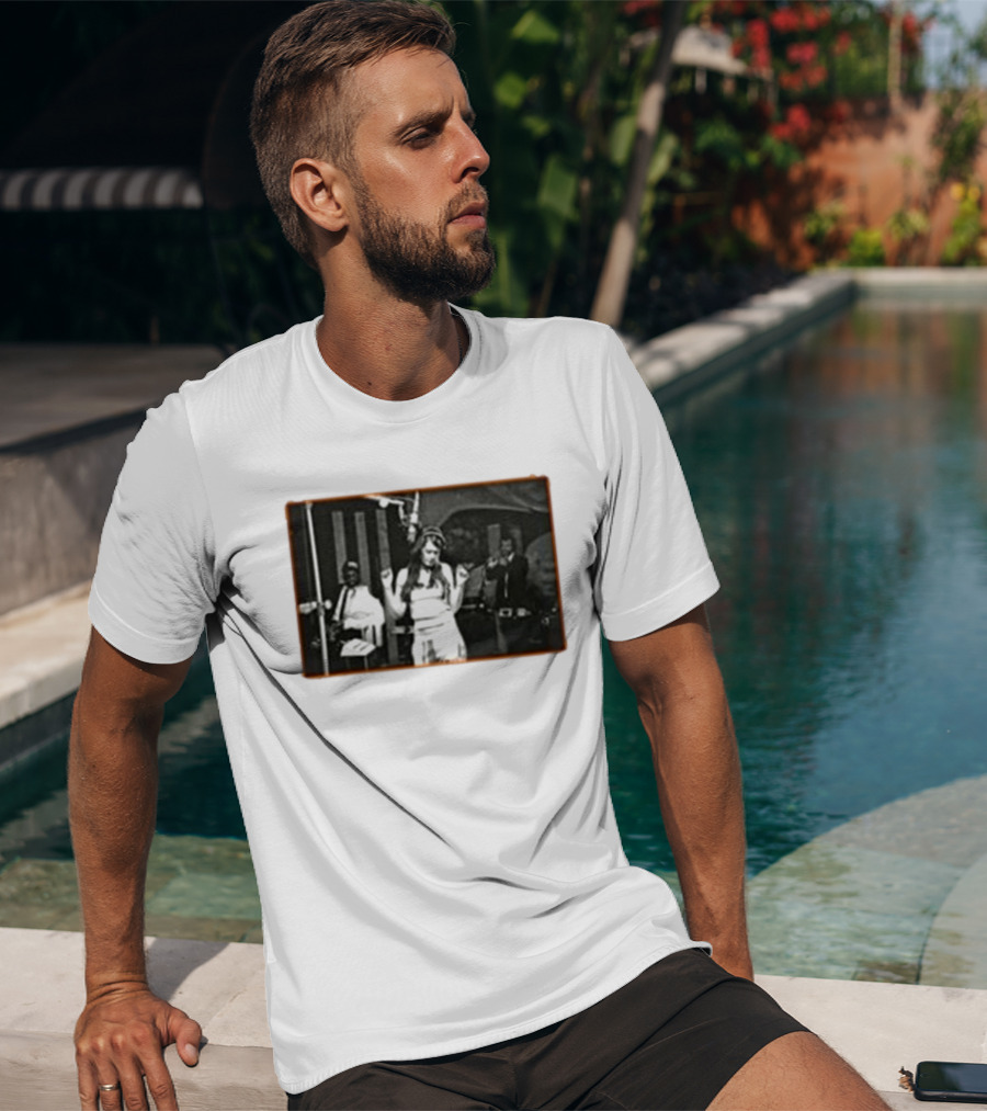 Sienna Spiro Visitor Studio Retro Black And White Music Scene T-Shirt