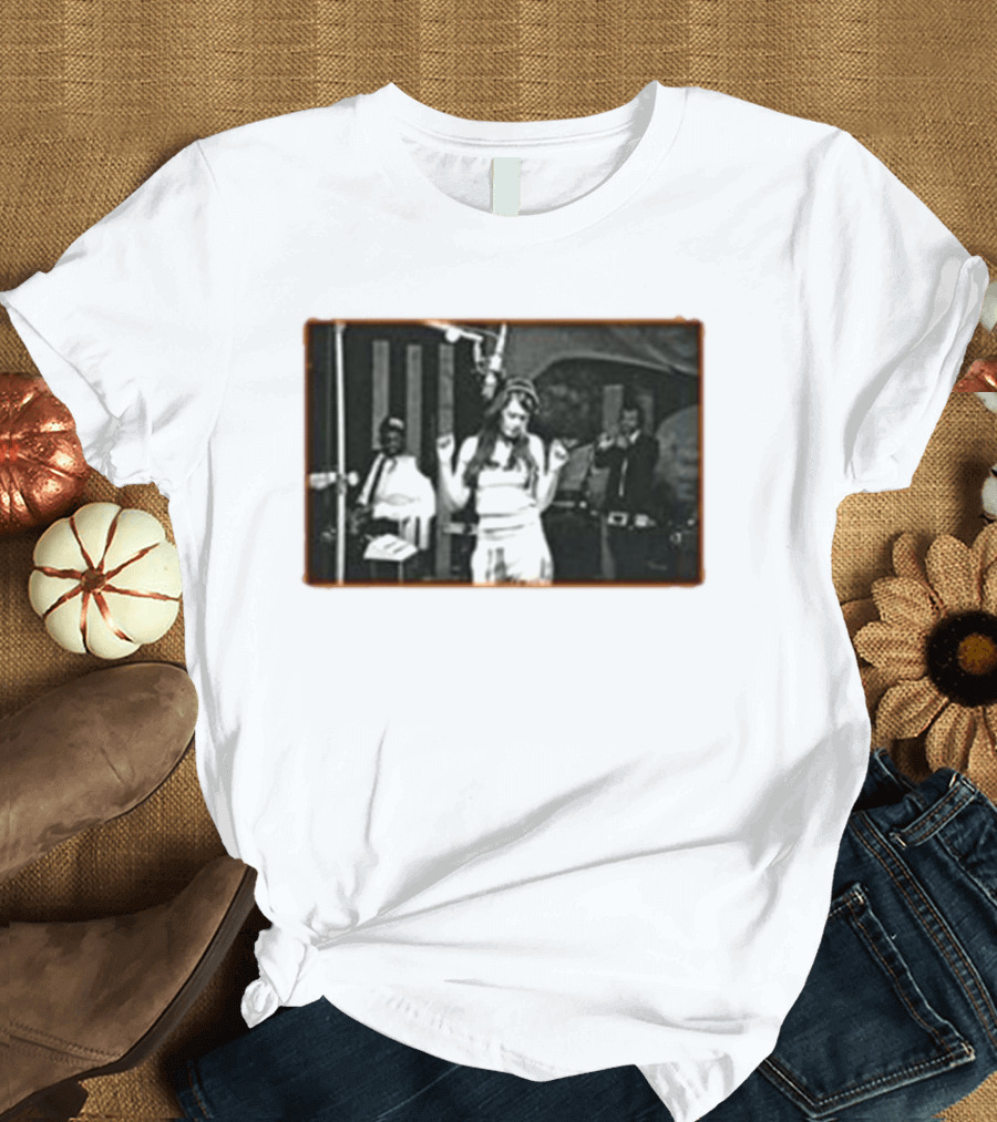 Sienna Spiro Visitor Studio Retro Black And White Music Scene T-Shirt