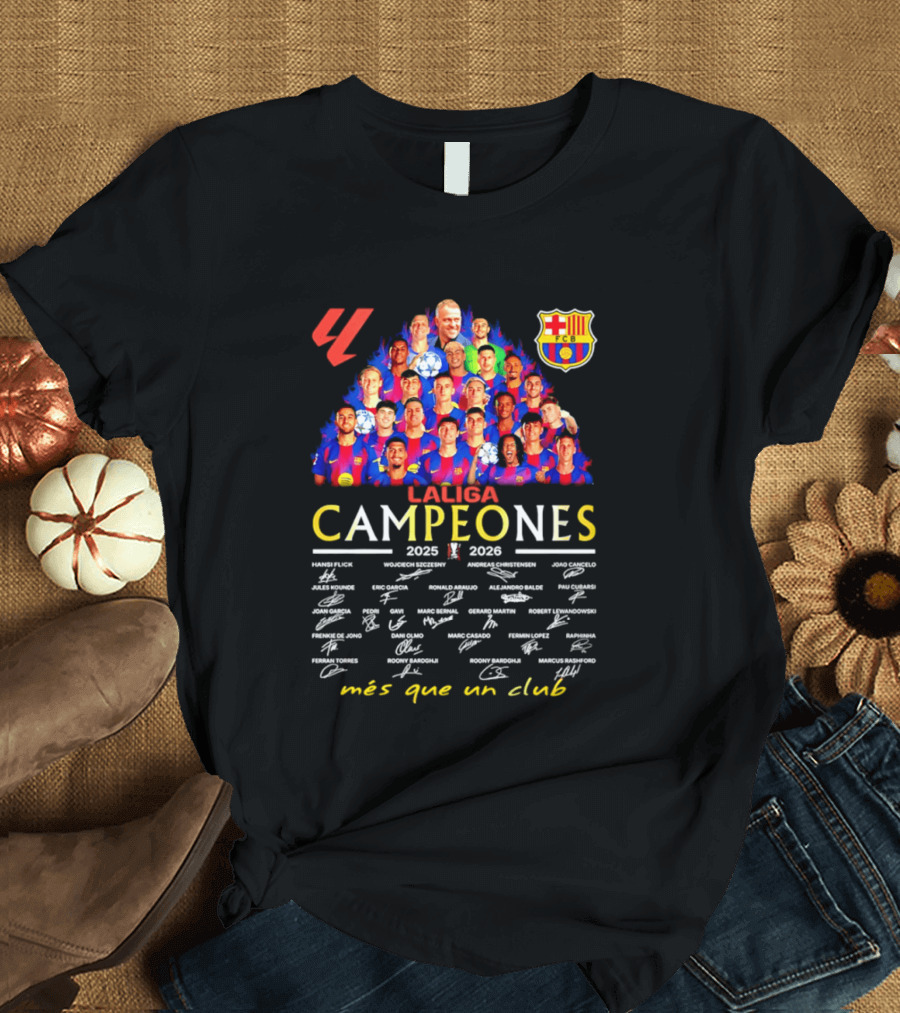 FC Barcelona LaLiga Campeones 2025 2026 Más Que Un Club Signatures T-Shirt