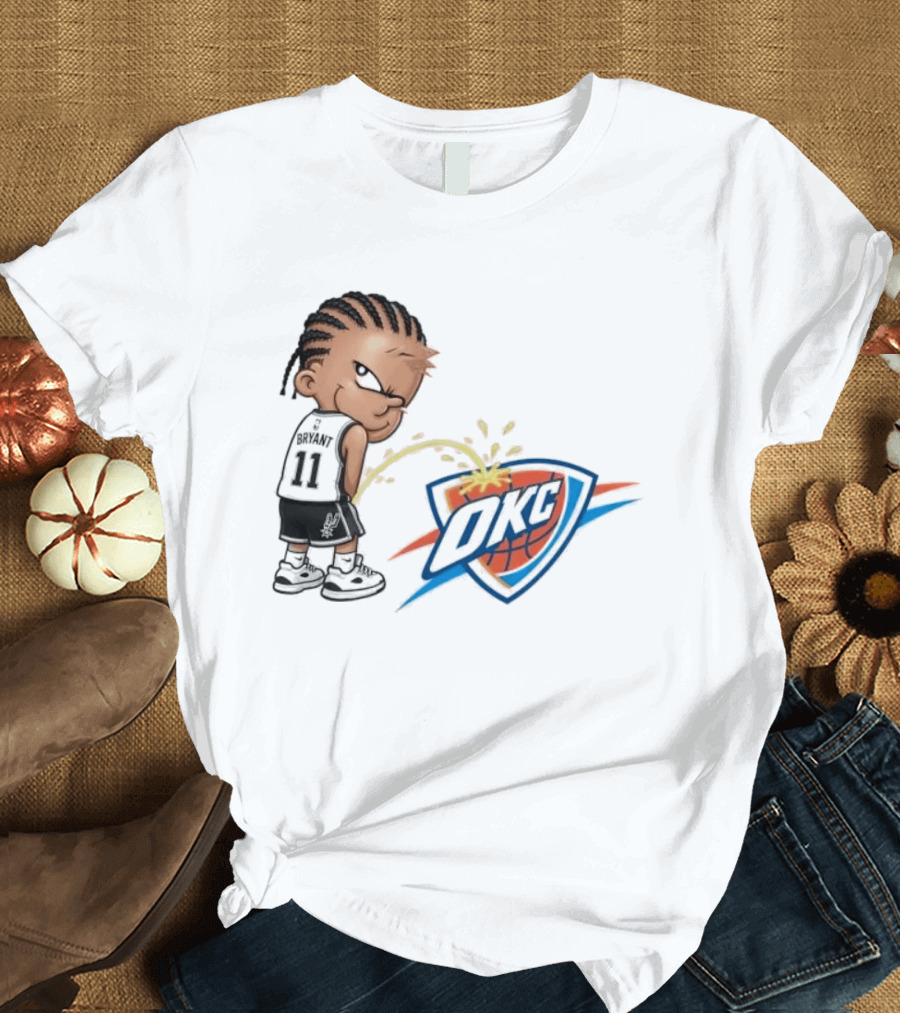 San Antonio Spurs Carter Bryant Peeing On OKC Thunder Caricature T-Shirt