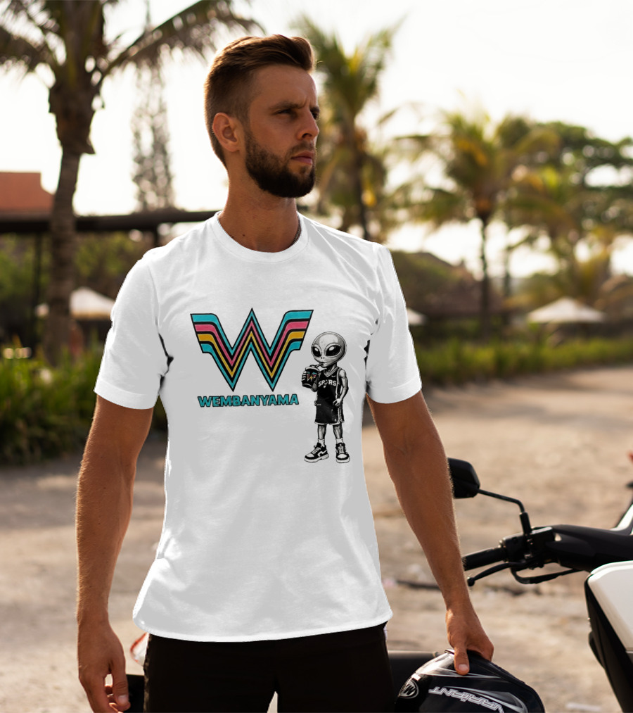 San Antonio Spurs Wembanyama Alien Drinking Spurs T-Shirt