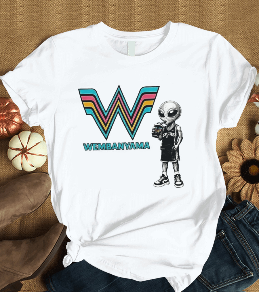 San Antonio Spurs Wembanyama Alien Drinking Spurs T-Shirt