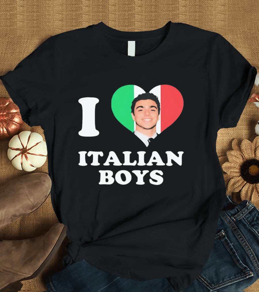 I Love Italian Boys Luigi Mangione Heart Flag T-Shirt