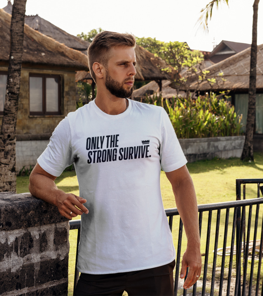 New York Knicks Only The Strong Survive T-Shirt