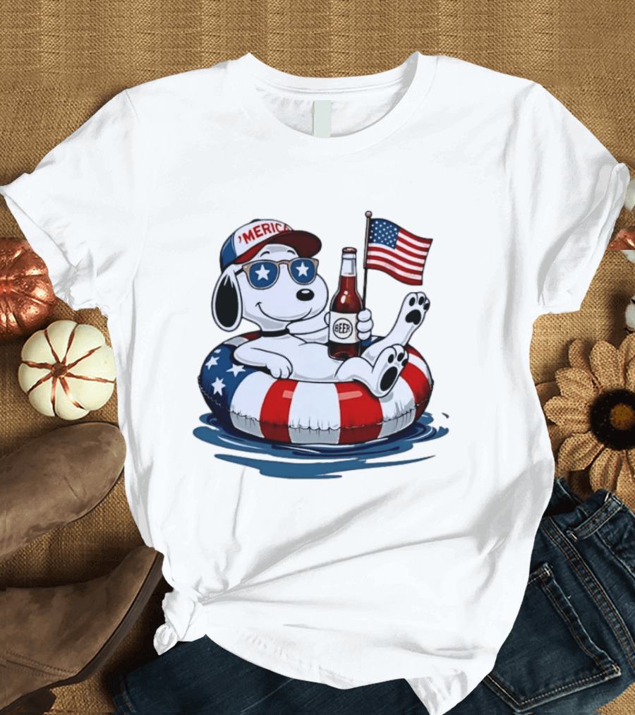 Snoopy Patriotic American Flag Beer Floaty Relaxing T-Shirt