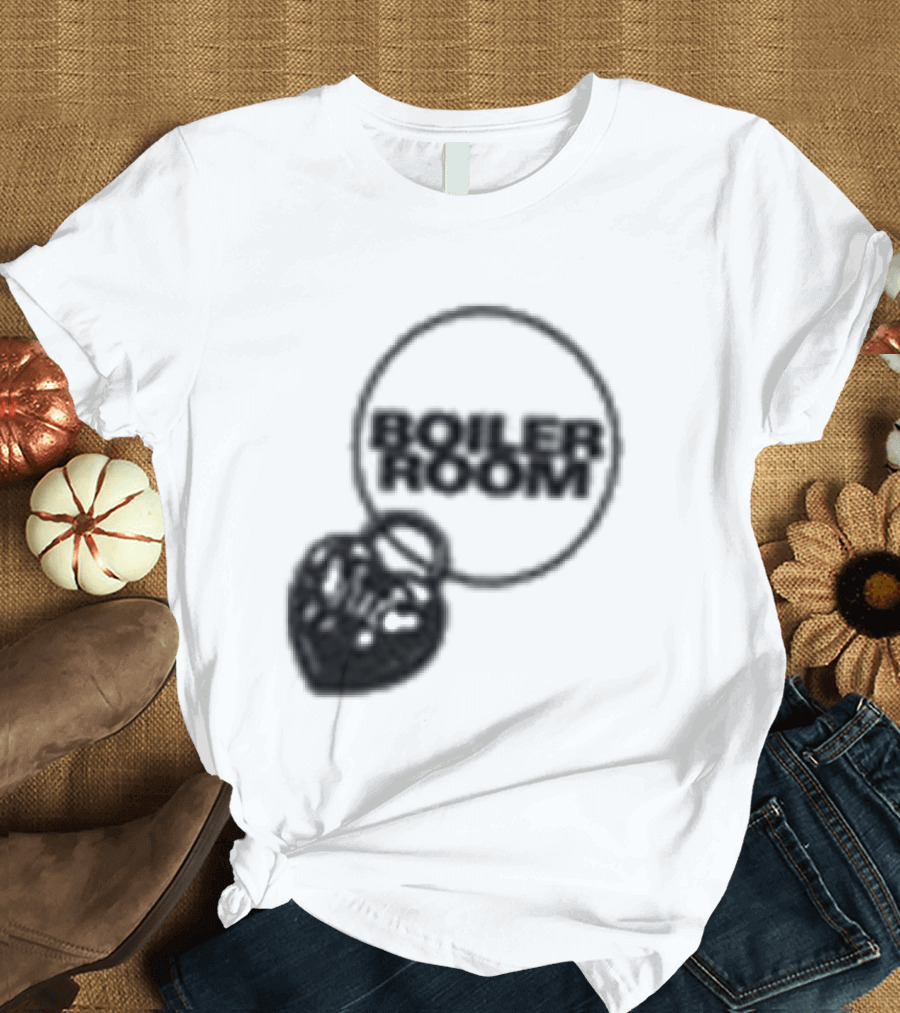 Paris Lovers Boiler Room Heart Lock T-Shirt