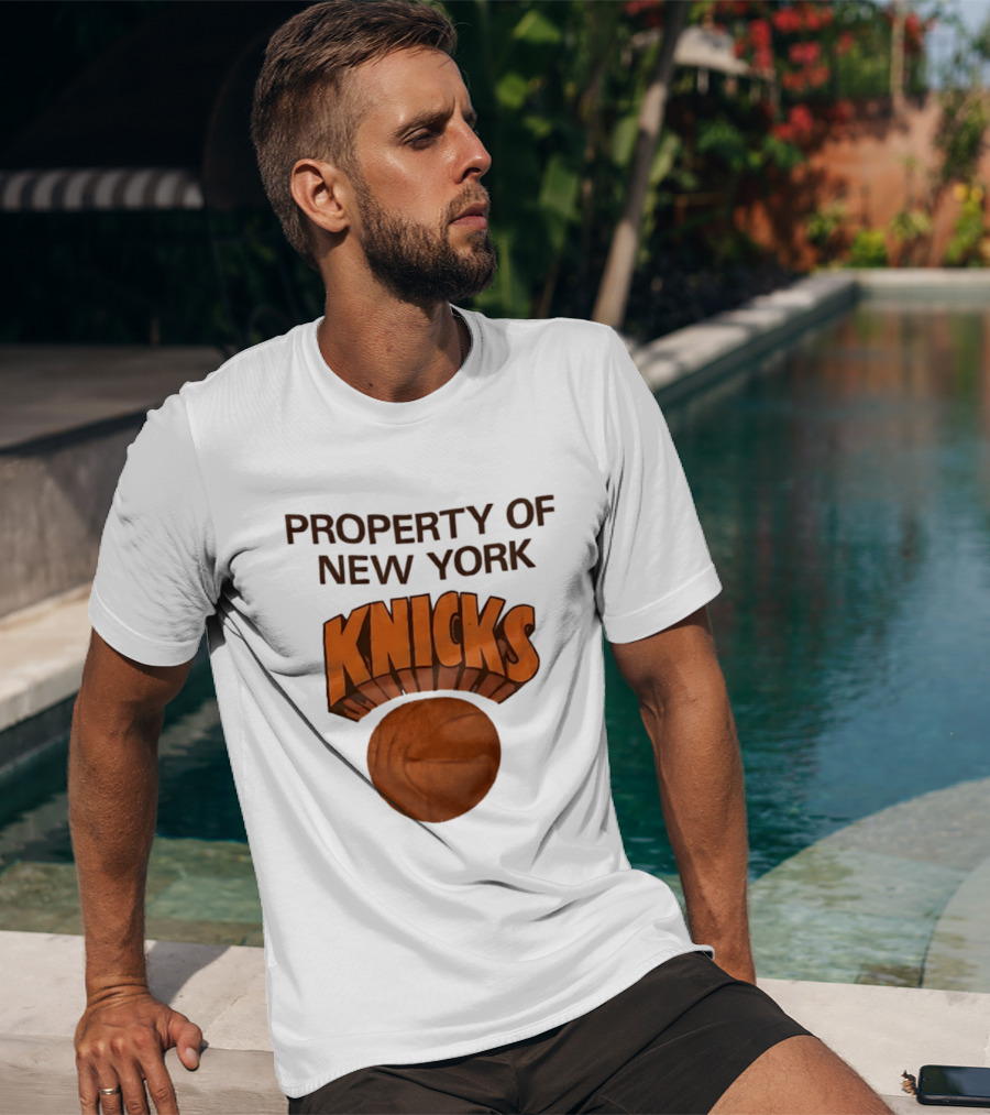 New York Knicks Basketball Property T-Shirt