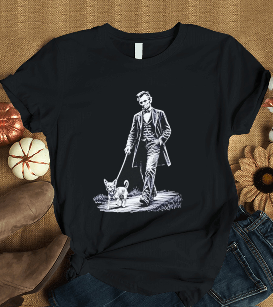 Abraham Lincoln Walking Chihuahua For USA 250th Anniversary Celebration T-Shirt