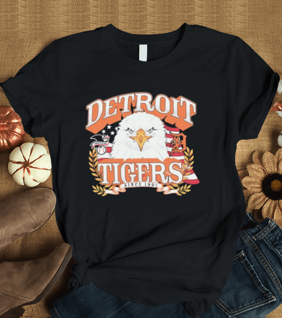 Detroit Tigers Eagle Emblem With American Flag And Stars T-Shirt