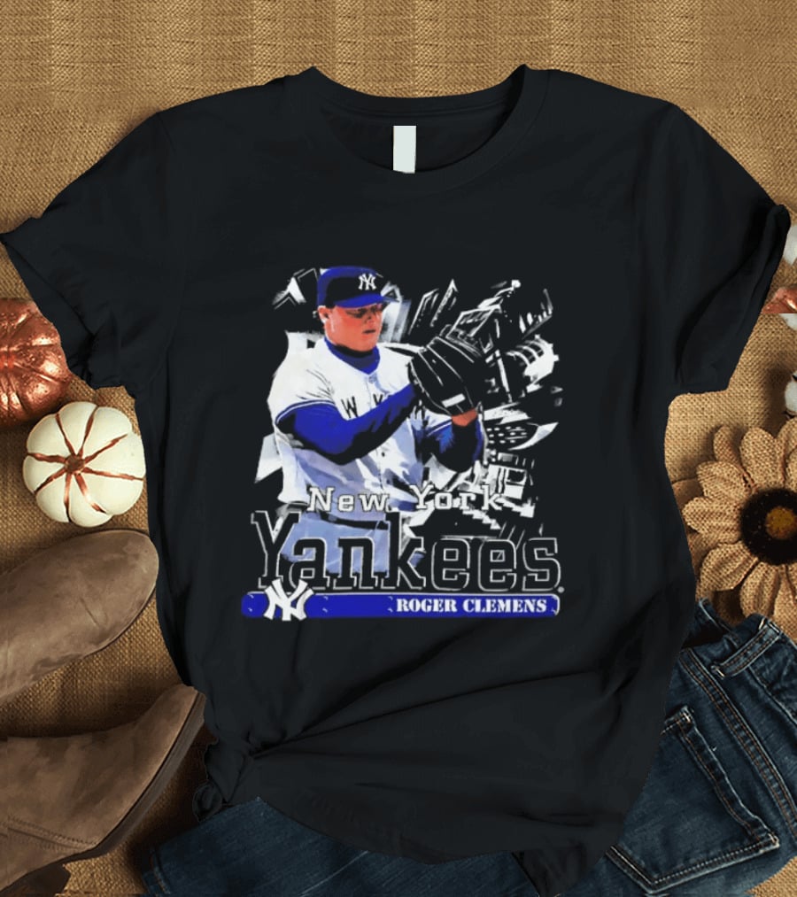 Yankees Roger Clemens Pitcher Artwork Classic Baseball T-Shirt
