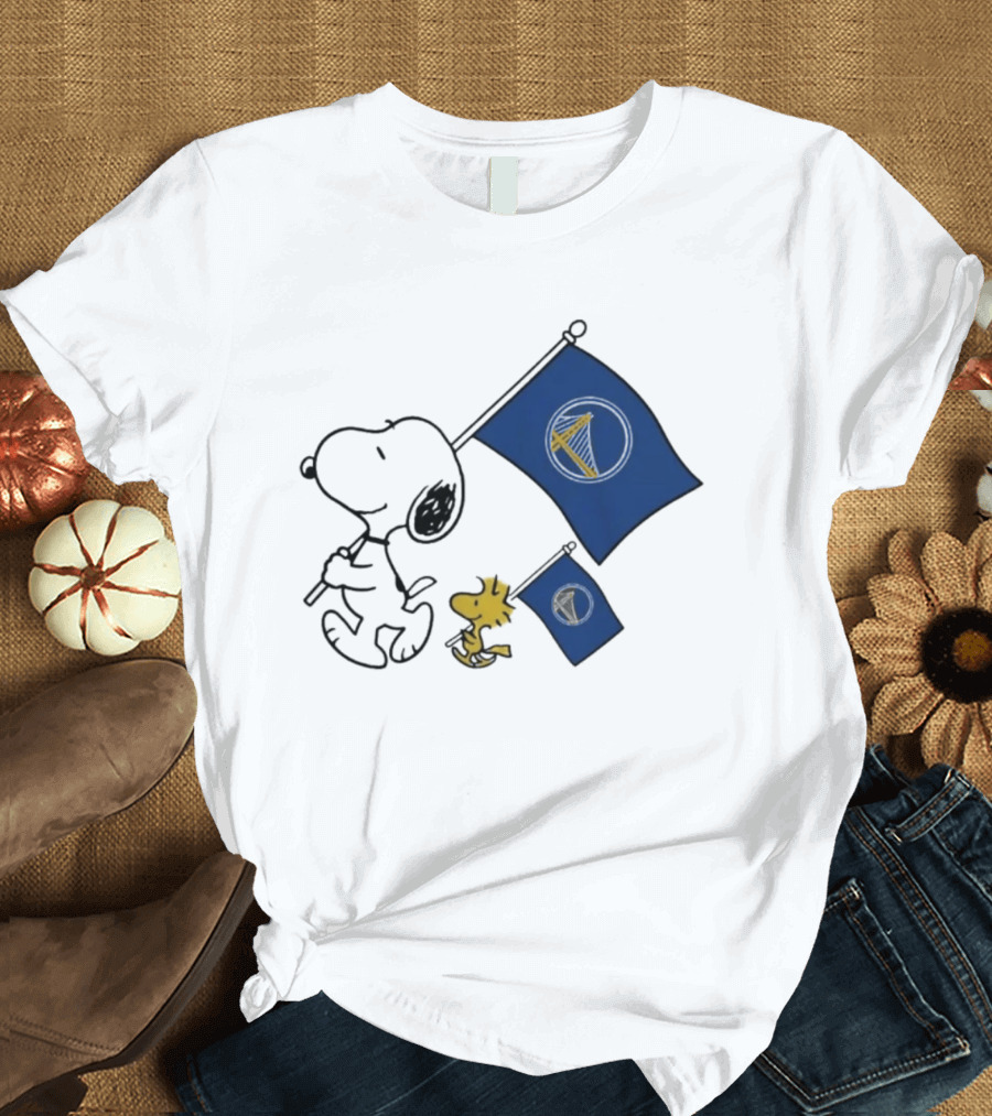 Golden State Warriors Snoopy Woodstock Flag Peanuts Comic Basketball Collaboration T-Shirt