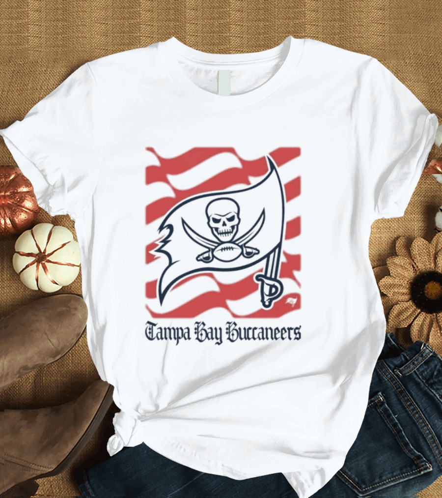 Tampa Bay Buccaneers Flag Skull And Cross Swords T-Shirt