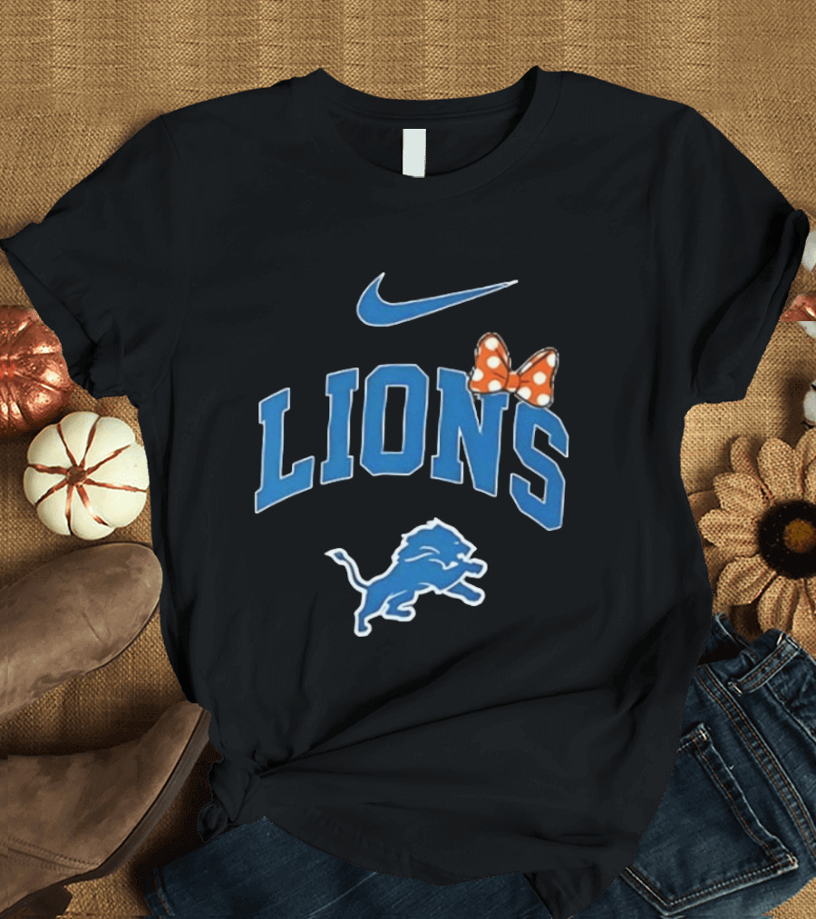 Detroit Lions Boo To You Fa Boo Lous Rugby Sports Team Halloween Bow T-Shirt