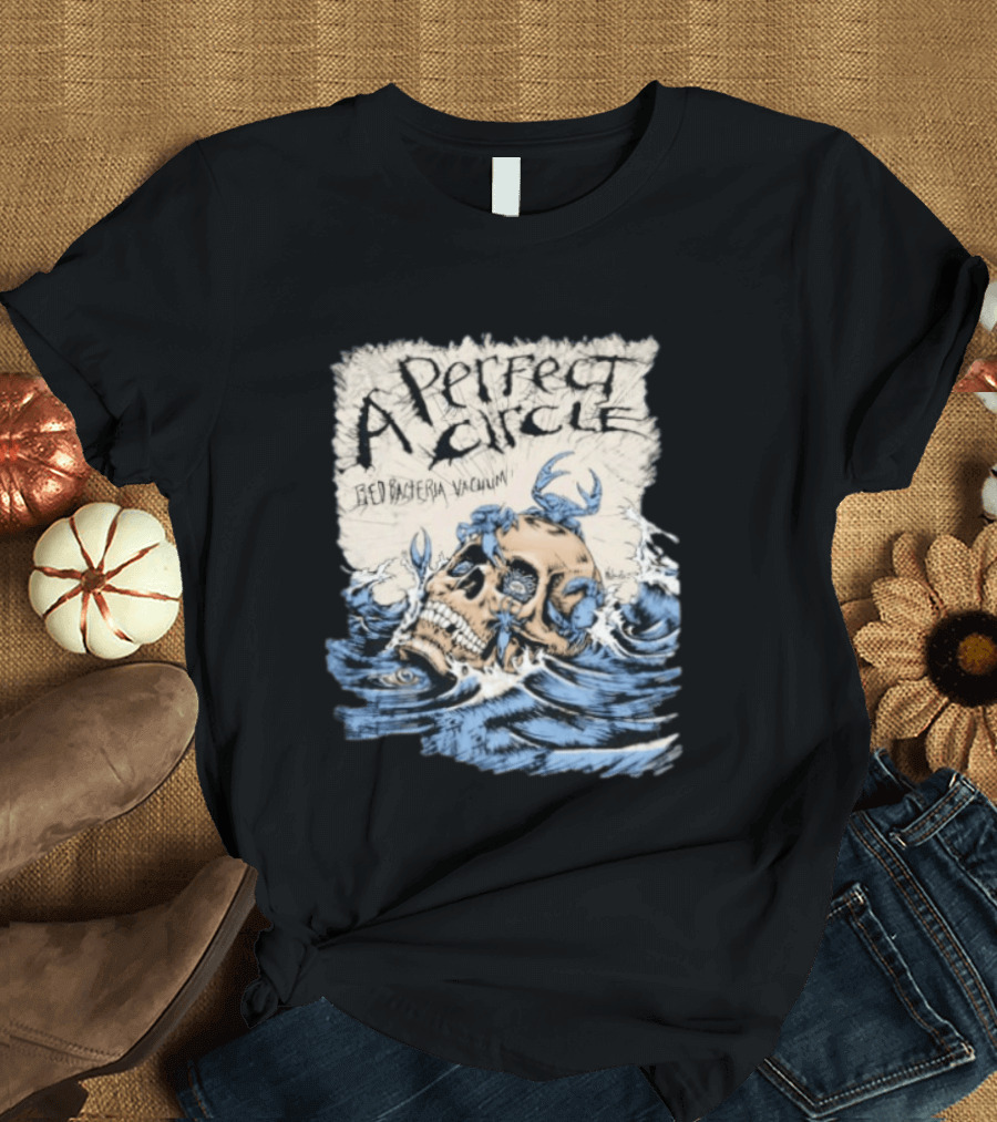 A Perfect Circle Skull Red Bacteria Vacuum Oceanic T-Shirt