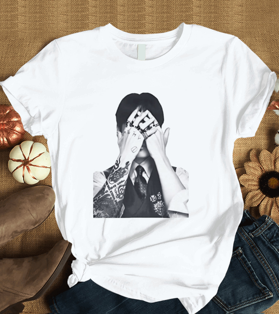 Jungkook BTS Tattoo Hands Rings Black And White Aesthetic T-Shirt