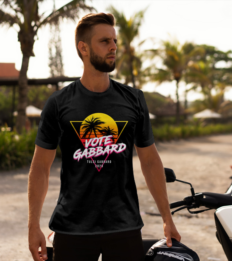 Vote Gabbard Tulsi Gabbard 2020 Sunset Palm Trees T-Shirt