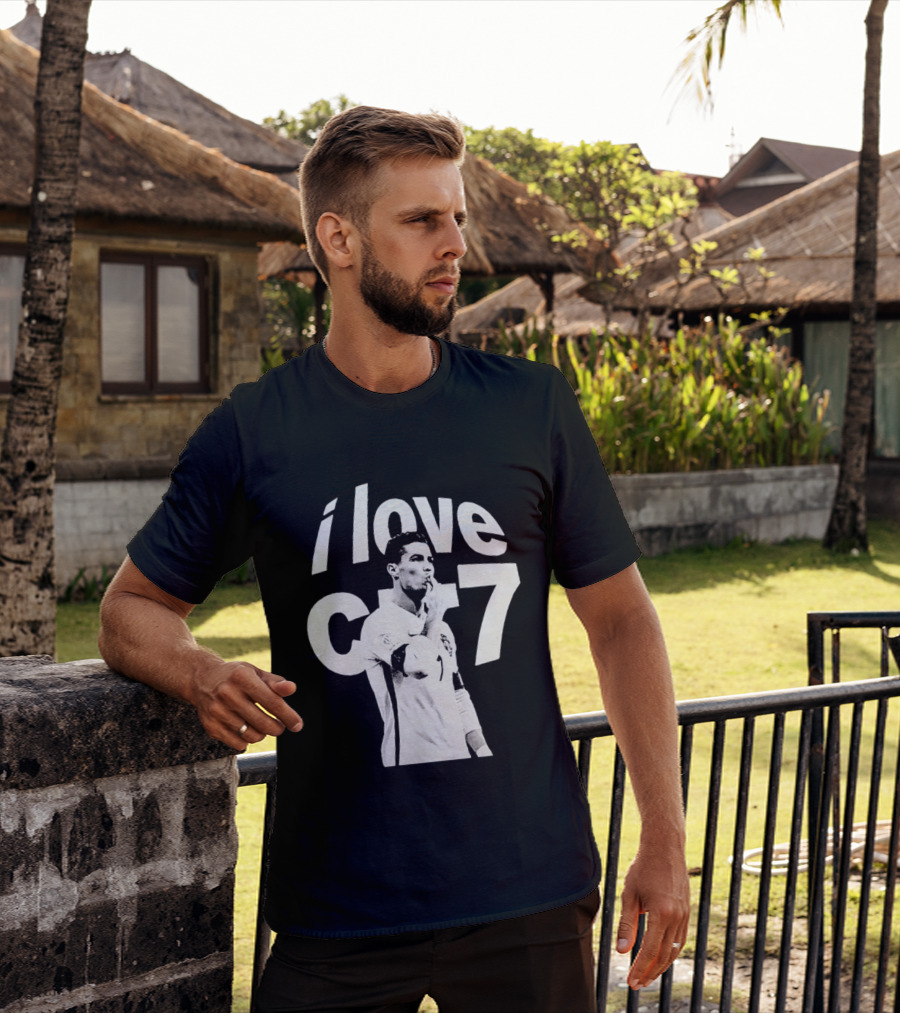 Cristiano Ronaldo I Love CR7 Image Al Nassr GOAT T-Shirt