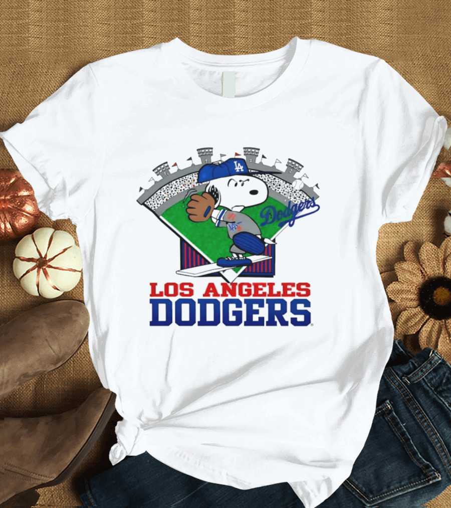 Los Angeles Dodgers Snoopy Peanuts Baseball Swing Stadium T-Shirt