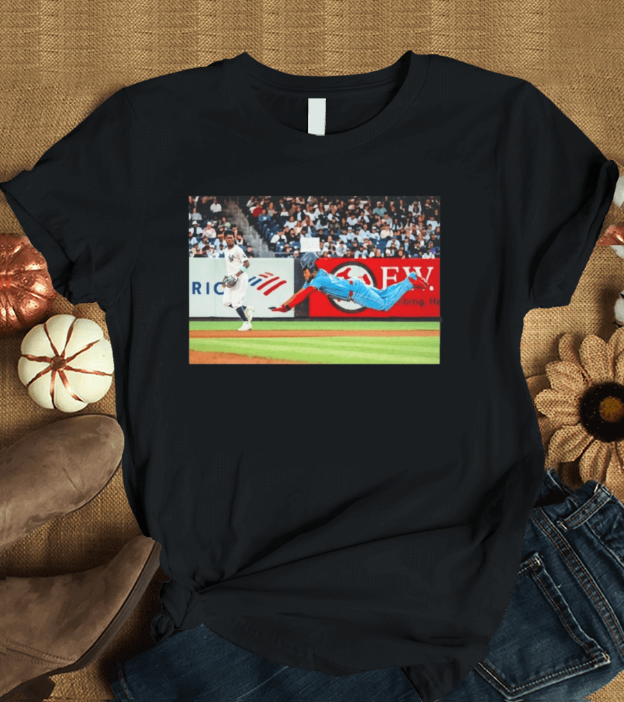 Vladimir Guerrero Jr Toronto Blue Jays Dive Action Baseball T-Shirt