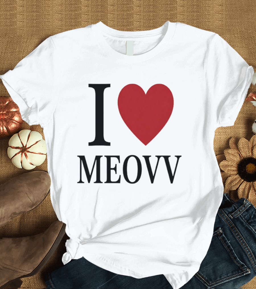 I Heart Meovv T-Shirt