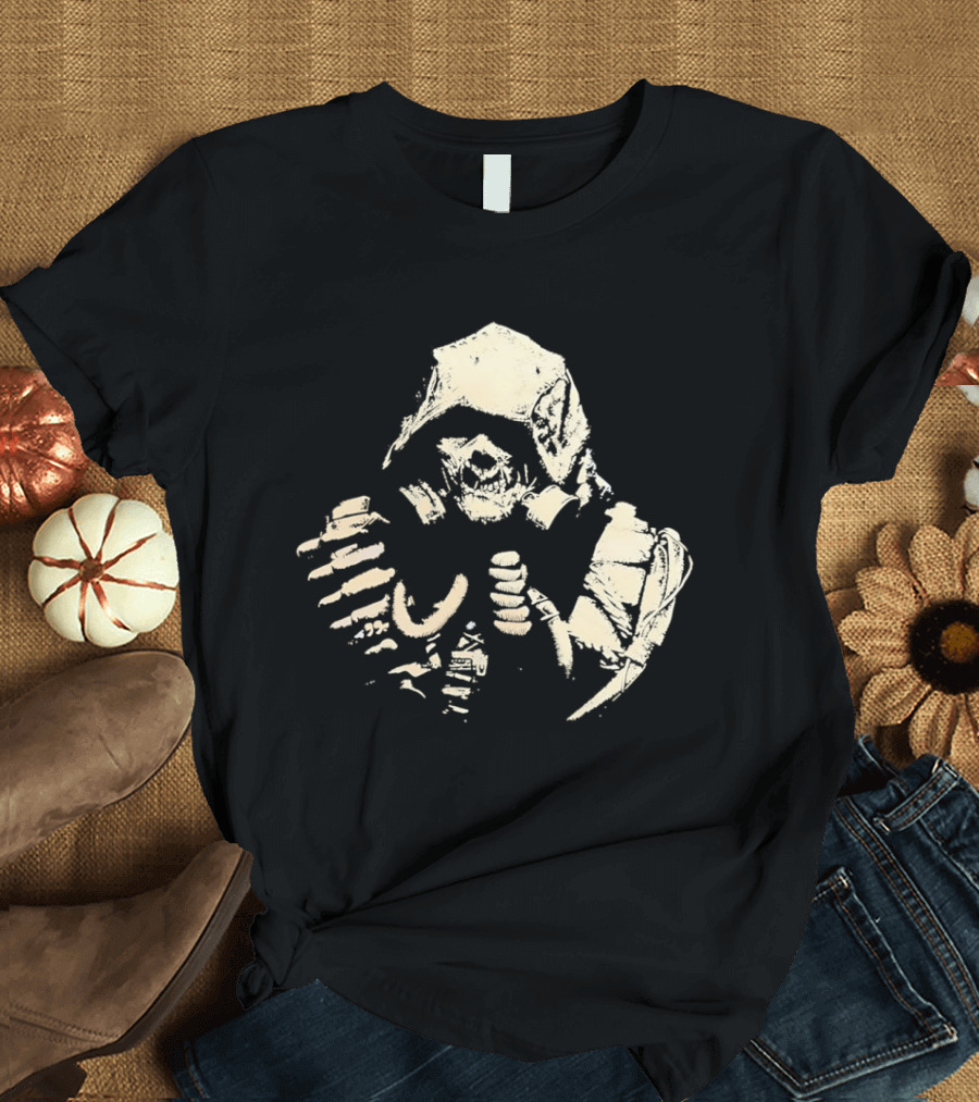 Arkham Scarecrow Gas Mask Hooded T-Shirt