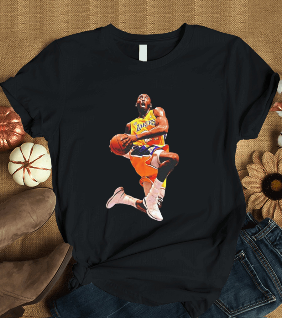 Kobe Bryant Los Angeles Lakers 24 NBA Dunk Pose Iconic Basketball Legend T-Shirt