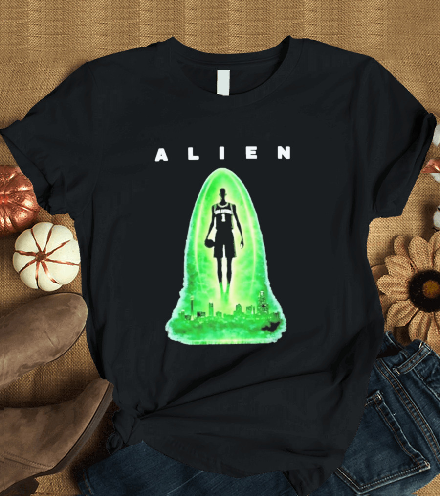 Alien Wemby San Antonio Alien Basketball Cityscape T-Shirt