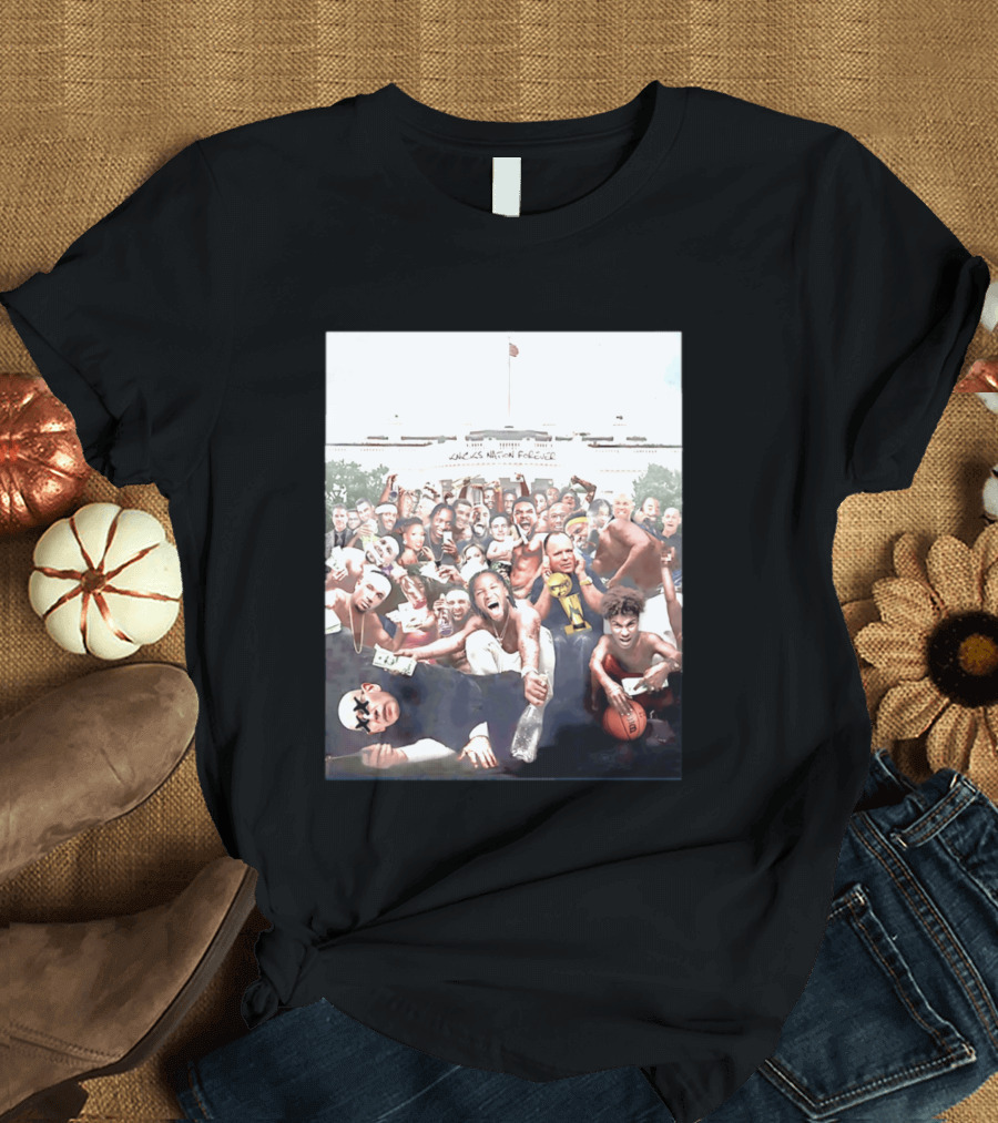 Knicks Nation Forever With Gathering Of Celebratory Fans And Players T-Shirt