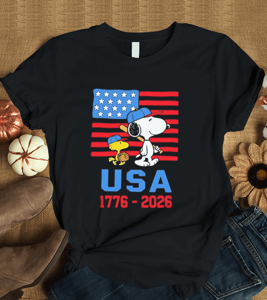 Snoopy Woodstock Peanuts USA Baseball American Flag 1776 2026 T-Shirt