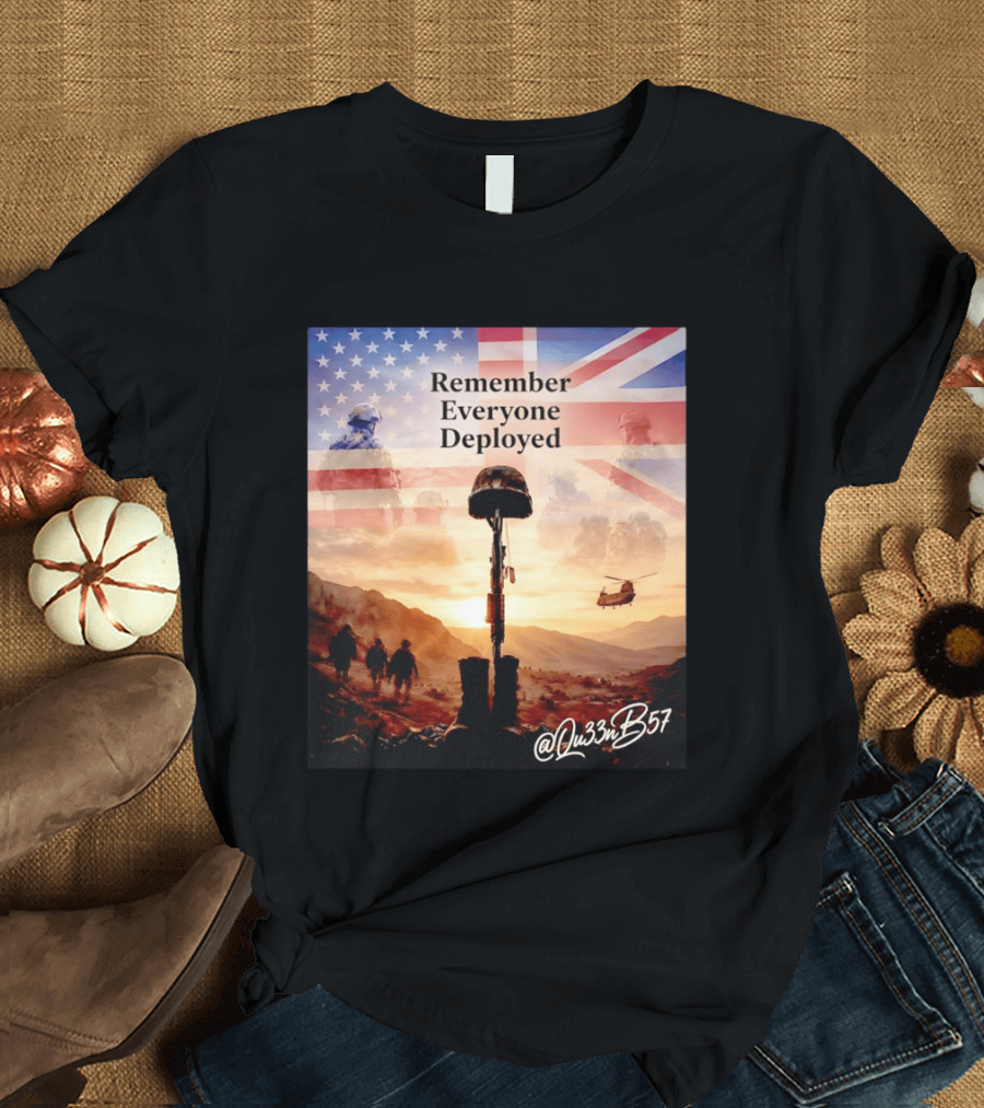United States United Kingdom Remember Everyone Deployed Chinook Helicopter T-Shirt