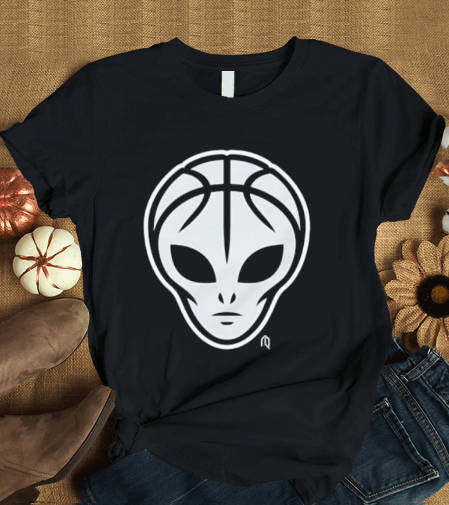 San Antonio Spurs Wemby Basketball Alien Face T-Shirt