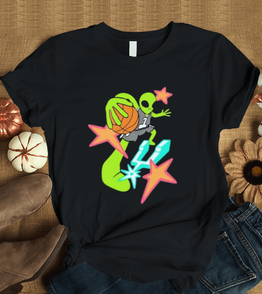Victor Wembanyama Spurs Alien Basketball Dunk With Stars And Number 1 Jersey T-Shirt