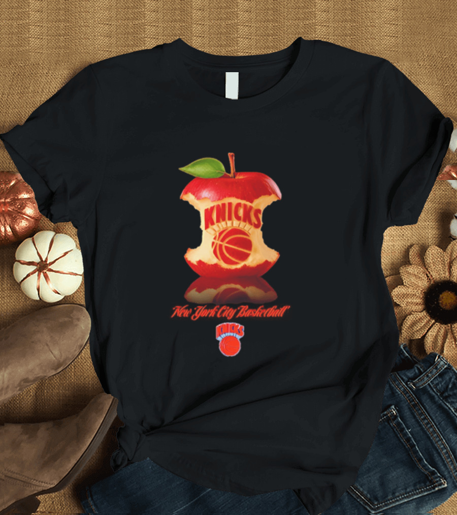 Knicks New York City Basketball Court Apple T-Shirt