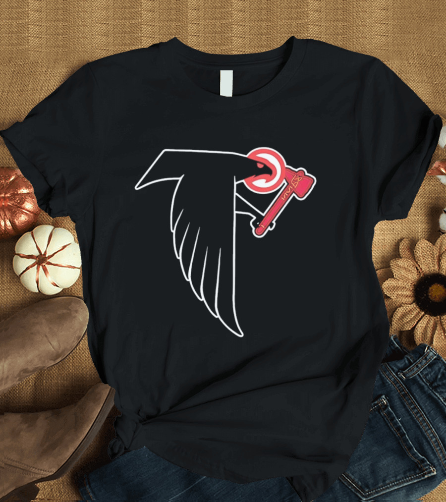 Atlanta Falcons Bird Holding Tomahawk Axe T-Shirt