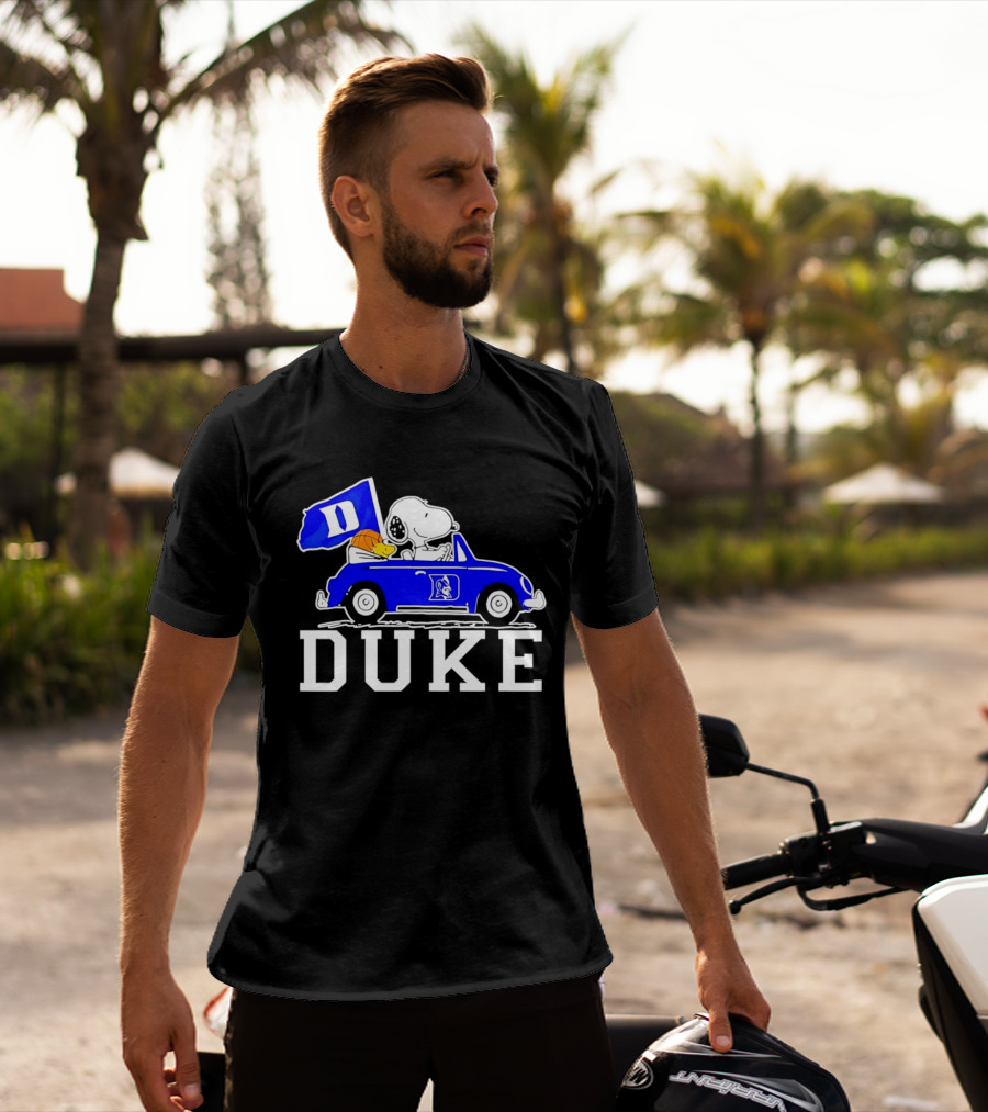 Snoopy And Woodstock Driving Duke Blue Car With Duke Blue Devils Flag T-Shirt