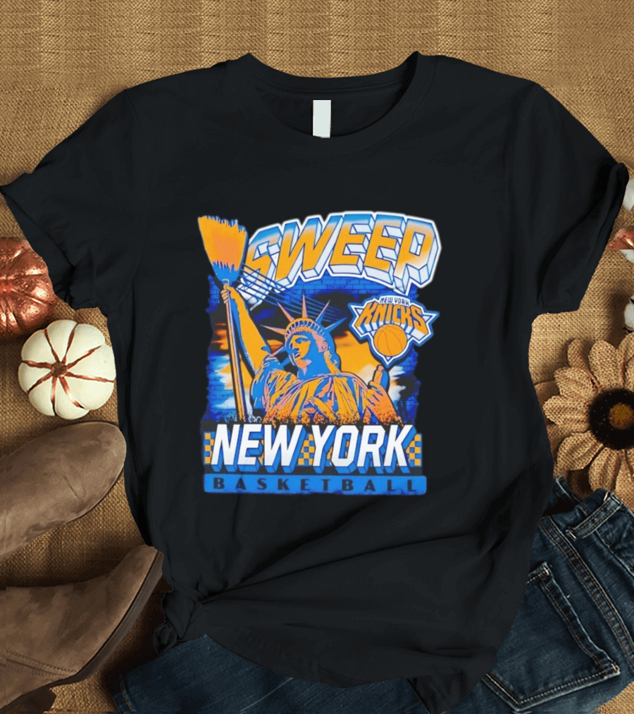 Sweep New York Knicks Basketball Statue Of Liberty T-Shirt