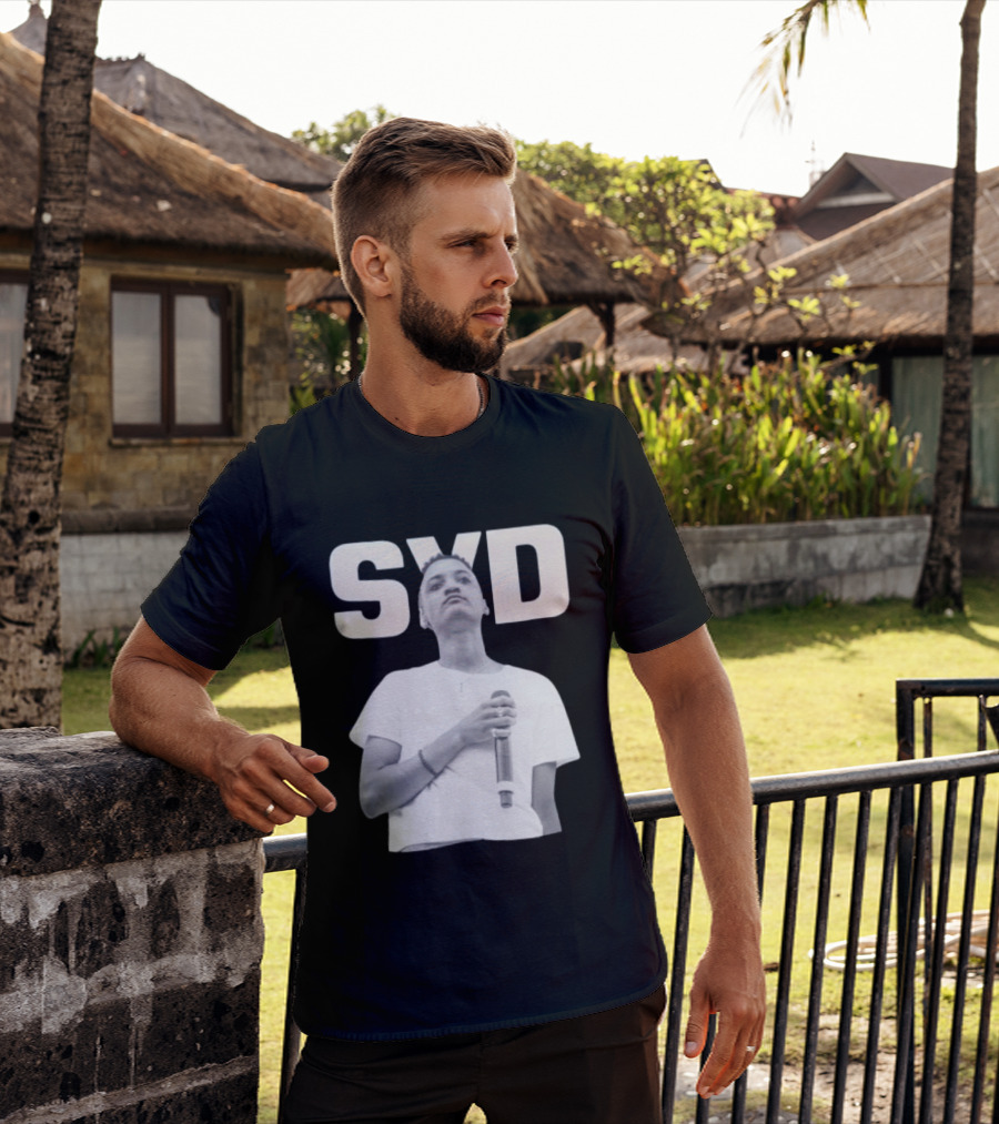 SYD Sydney Bennett Microphone Performance T-Shirt