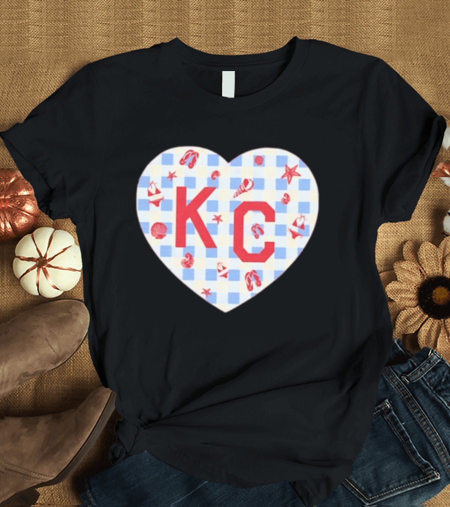 KC Heart Summertime Oatmeal Checkered Seashells And Starfish T-Shirt
